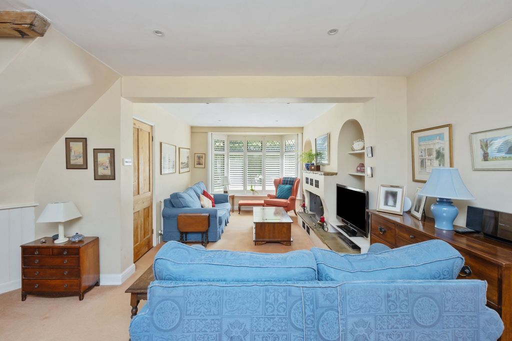 Property photo 3 of 29