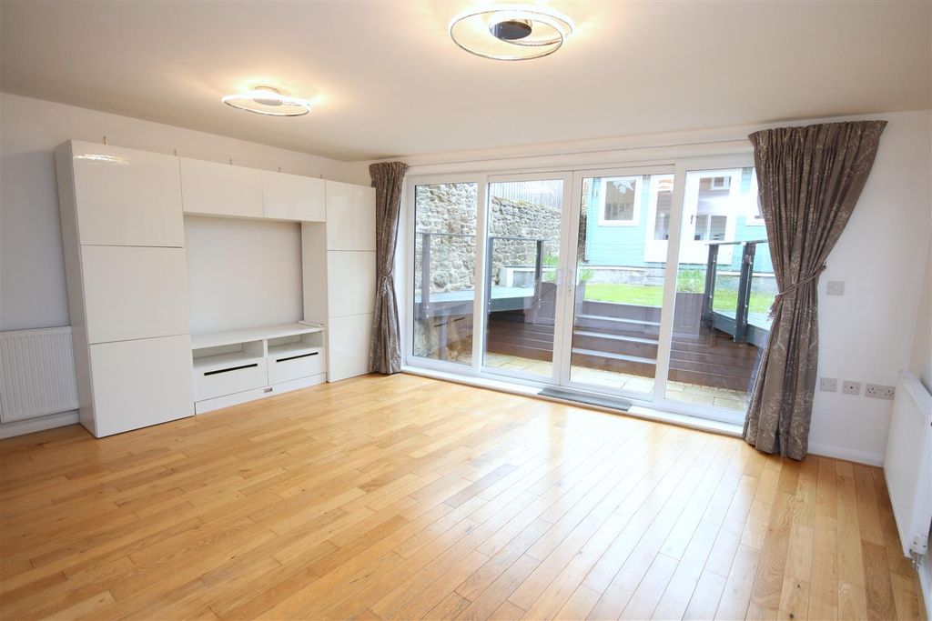 Property photo 3 of 15 Img_4772.Jpg