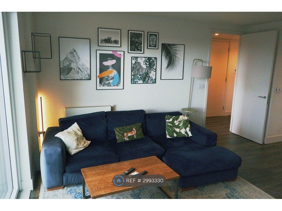 Property photo 1 of 14 Living Area