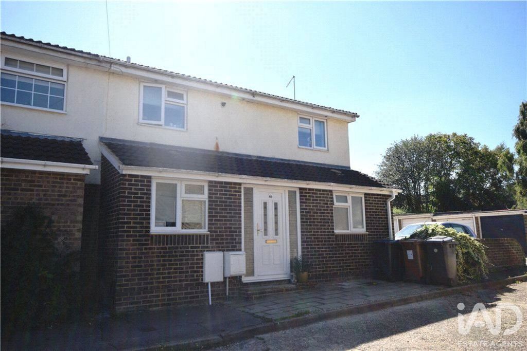 Property photo 1 of 11