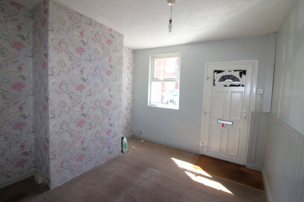 Property photo 2 of 10 Photo 2