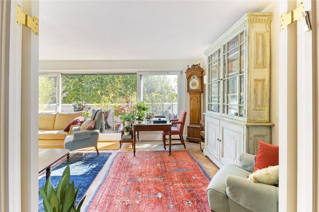 Property photo 3 of 22 Picture No. 18