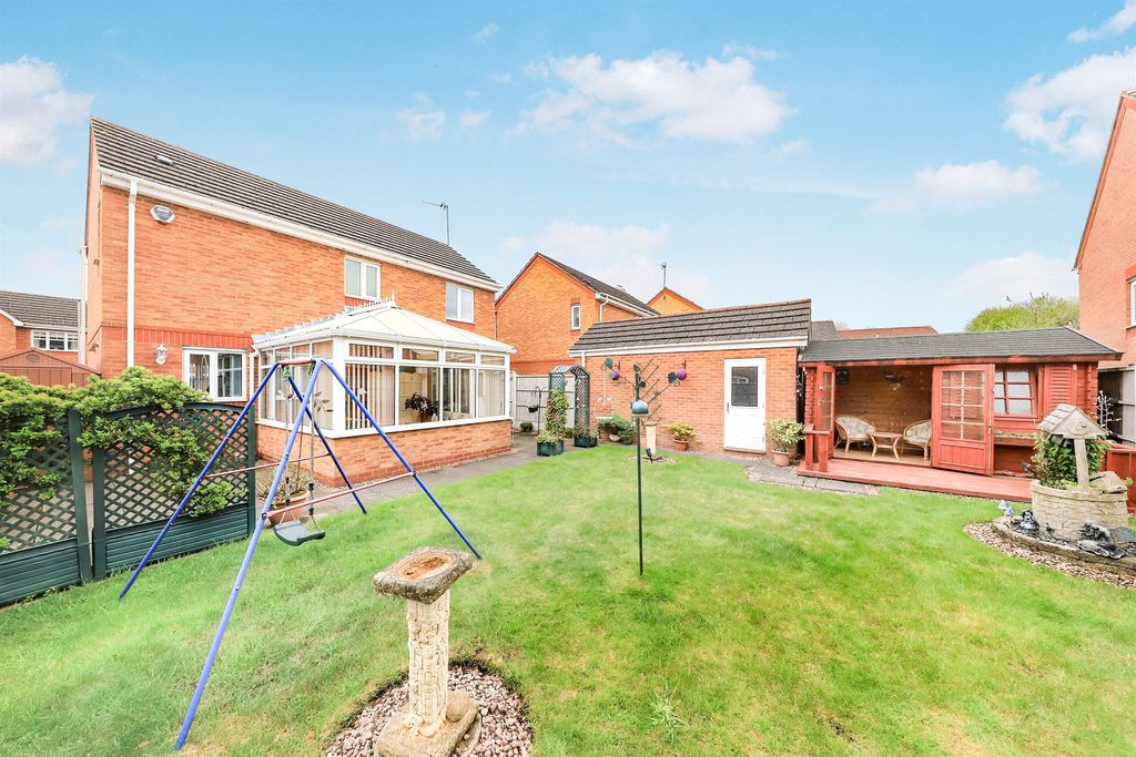 Property photo 2 of 17