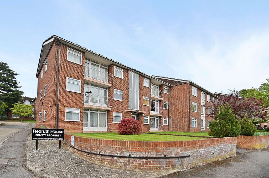 Property photo 1 of 9