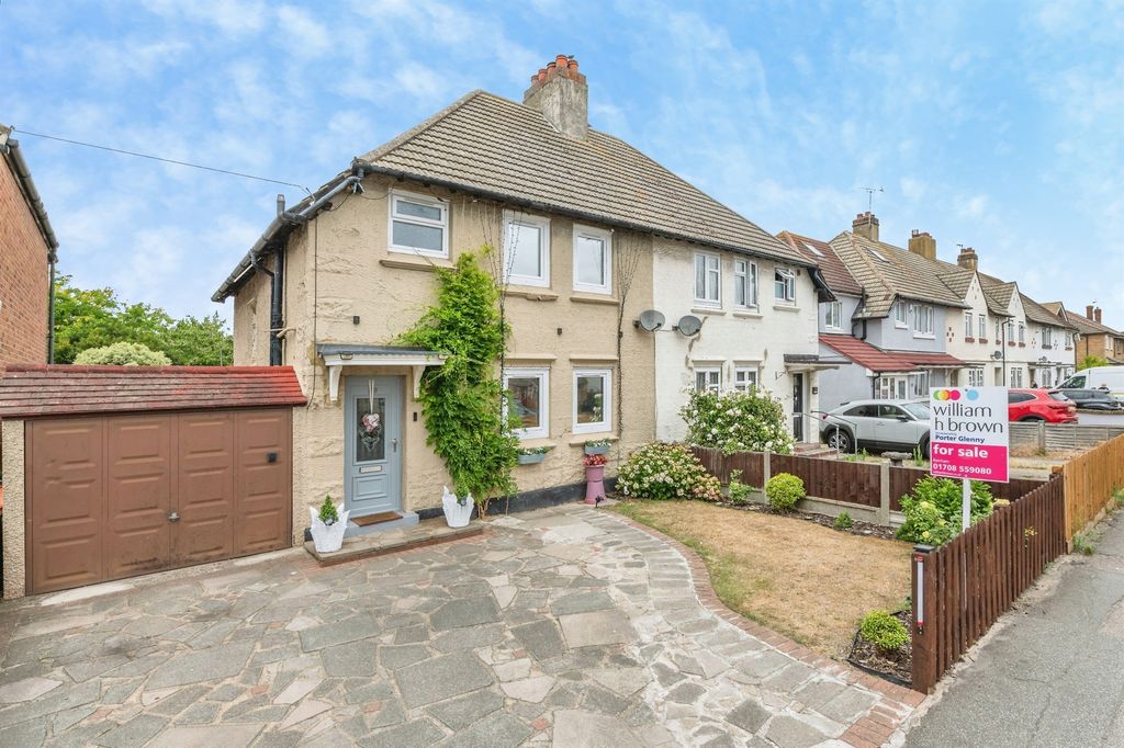 Property photo 1 of 26