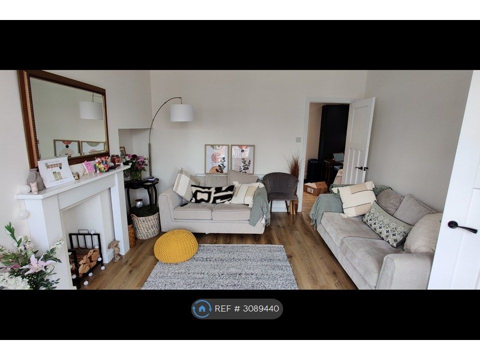 Property photo 2 of 15 Living Room