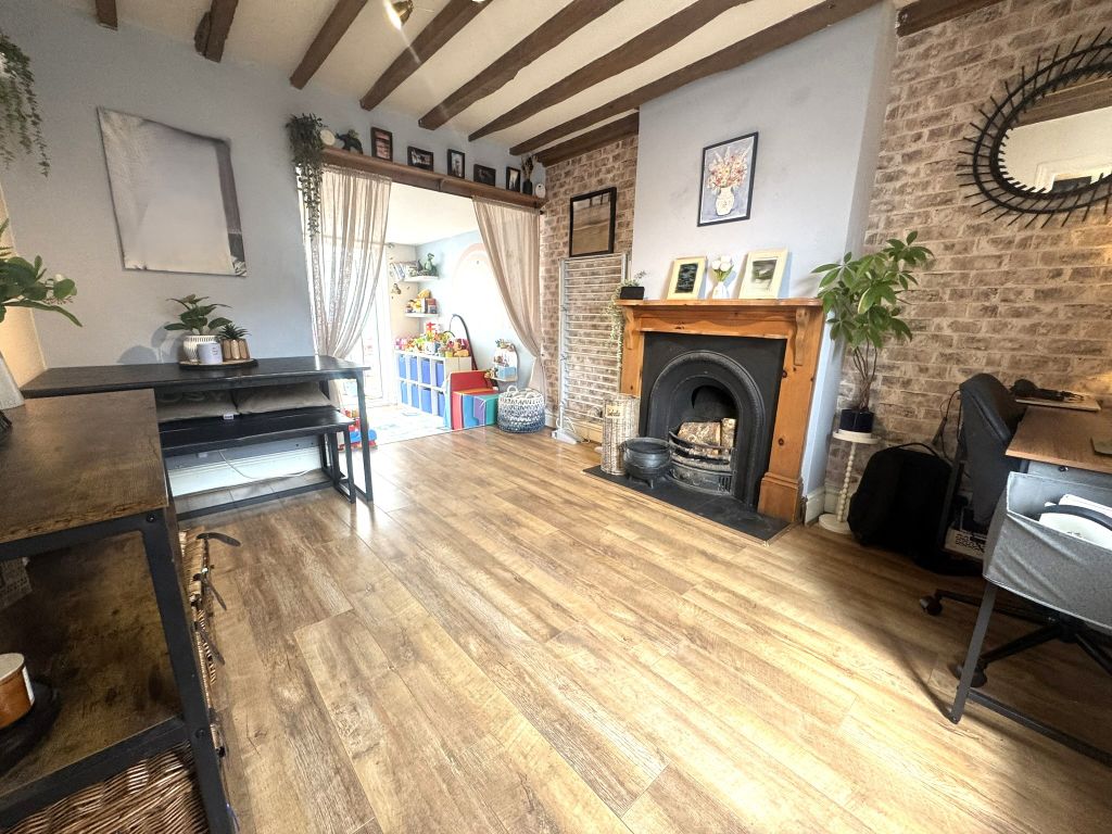 Property photo 3 of 21 14