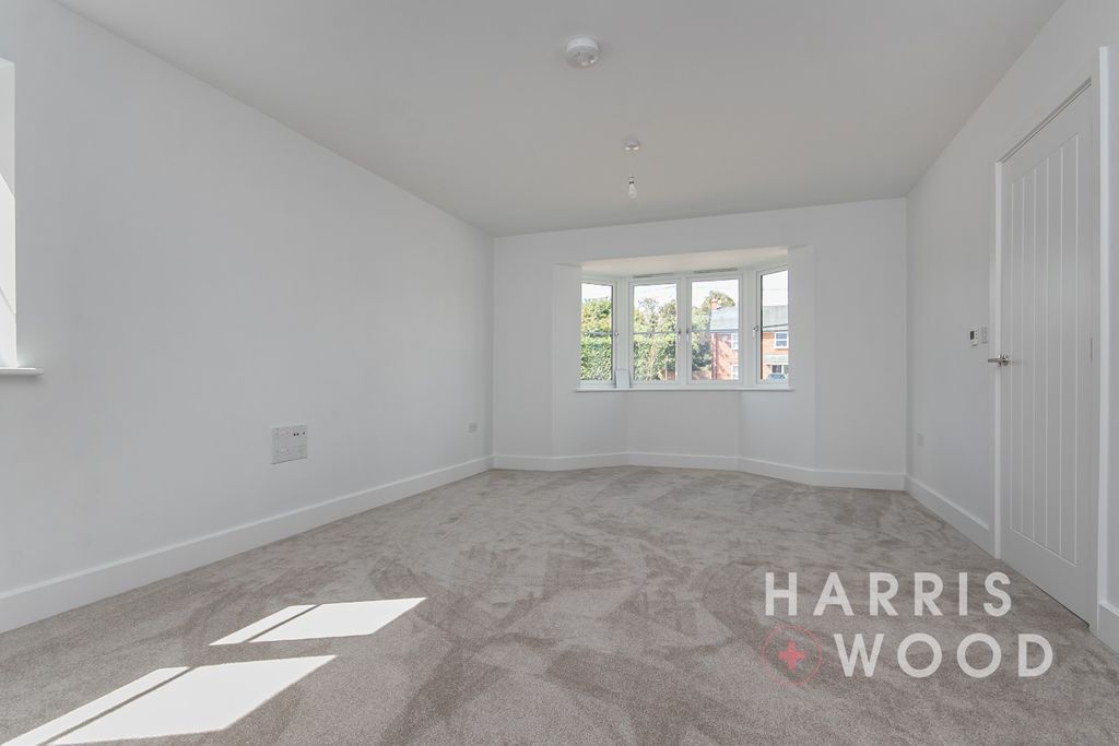 Property photo 3 of 45 4499272