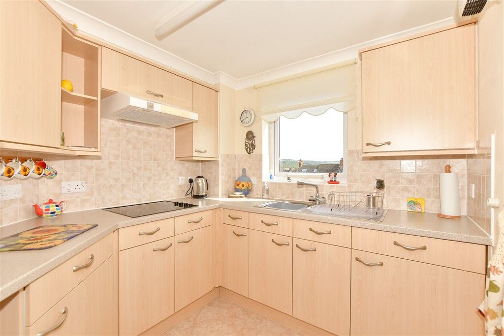 Property photo 2 of 19 Kitchen