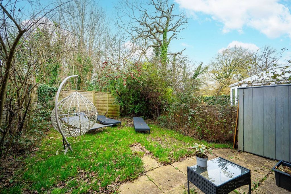 Property photo 3 of 11