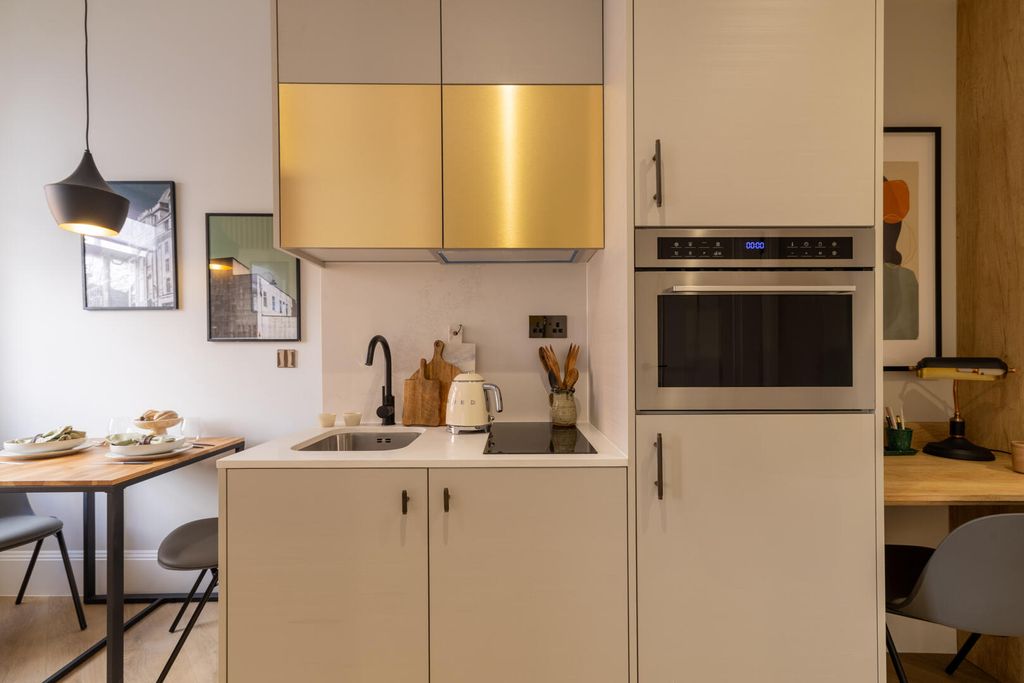 Property photo 3 of 5 Kitchen