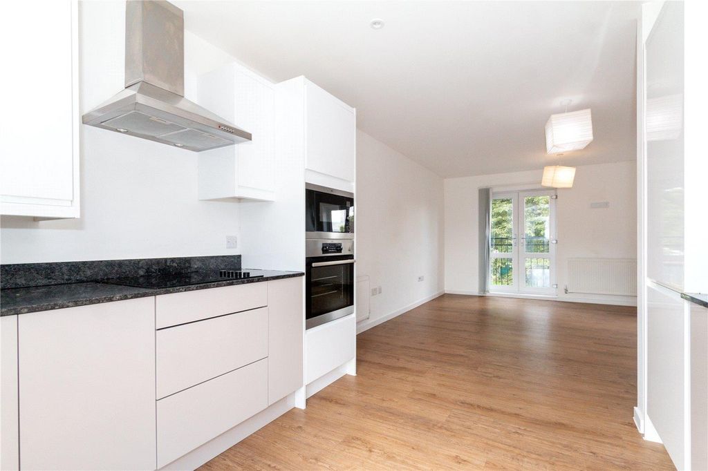 Property photo 2 of 11 Picture No. 08