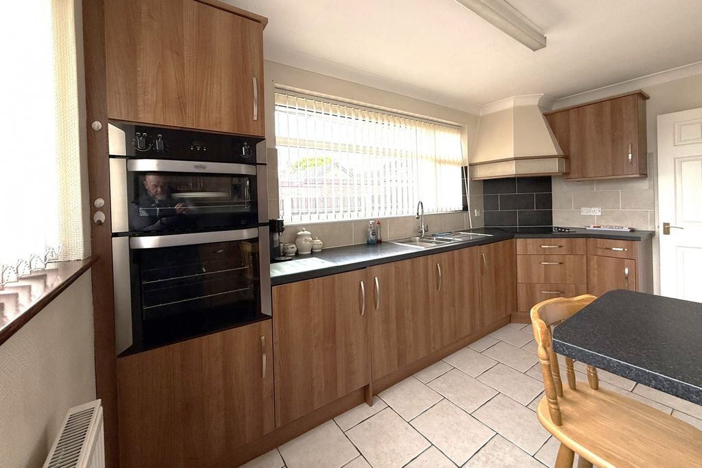 Property photo 2 of 15 Gallery