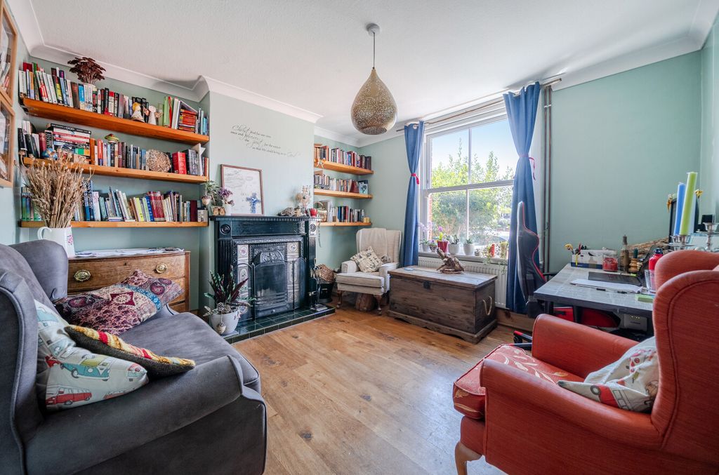 Property photo 2 of 25 1504045-6-6A7B132...