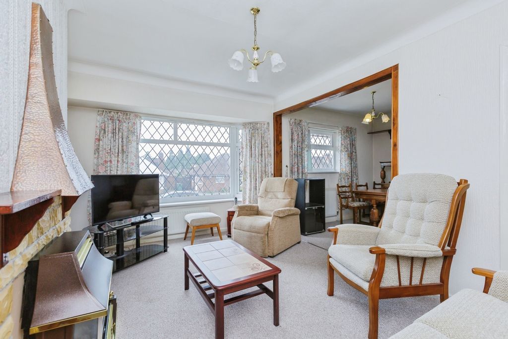 Property photo 2 of 16 Photo