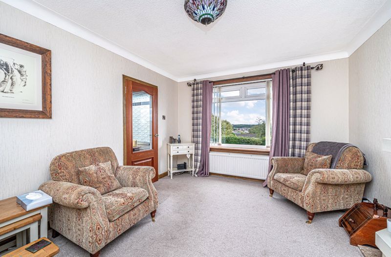 Property photo 3 of 27 Lounge