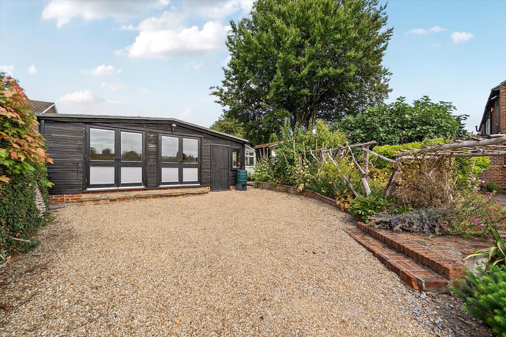 Property photo 2 of 12 Image