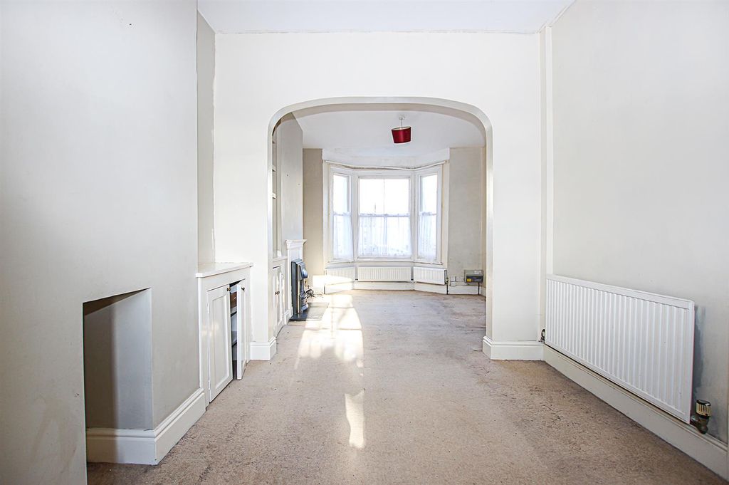 Property photo 2 of 11 Img_9390.Jpg