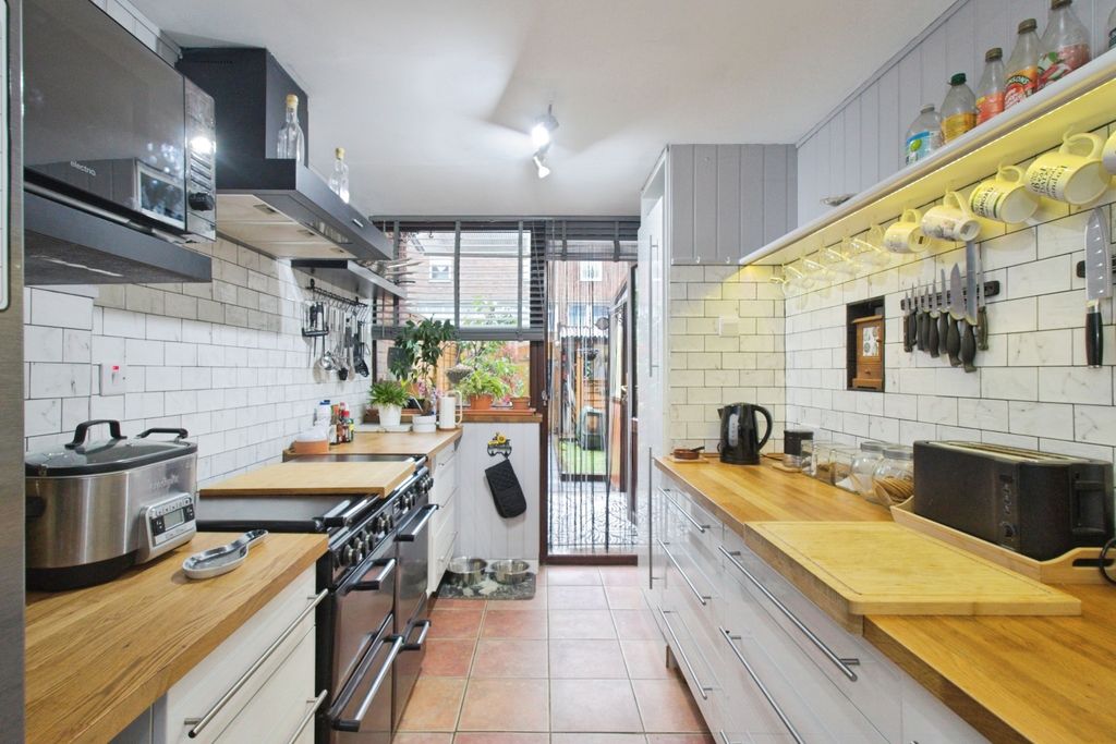 Property photo 2 of 20 Img_4773