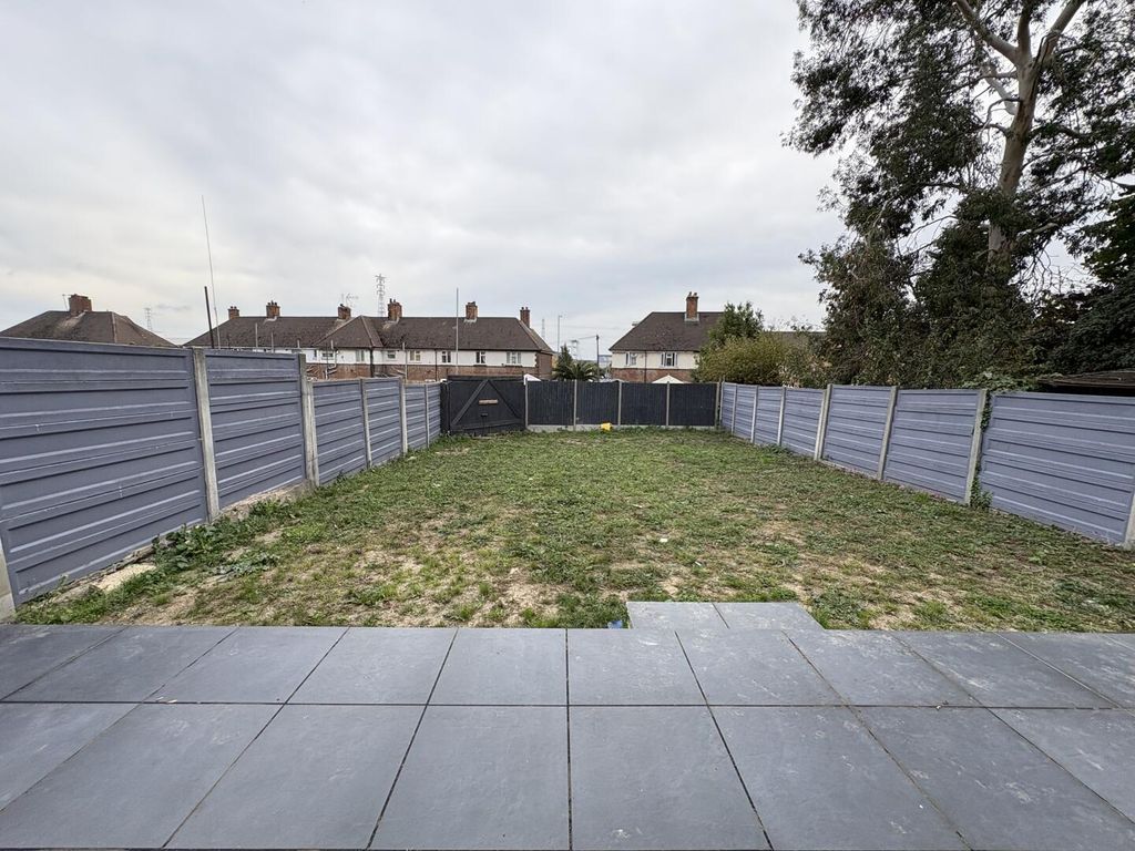 Property photo 3 of 19 Rear Garden