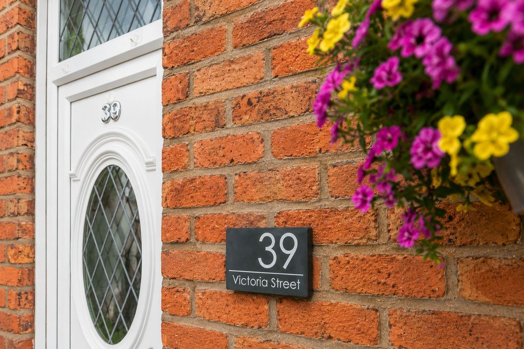 Property photo 3 of 18