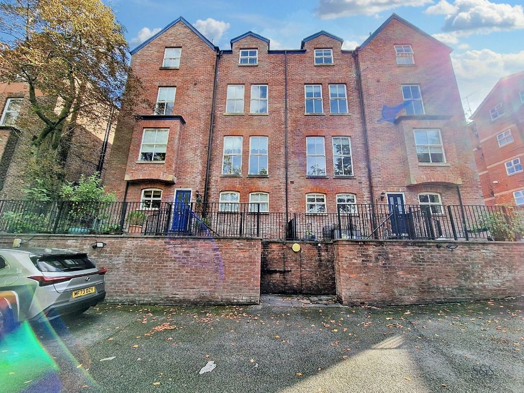 Property photo 1 of 25
