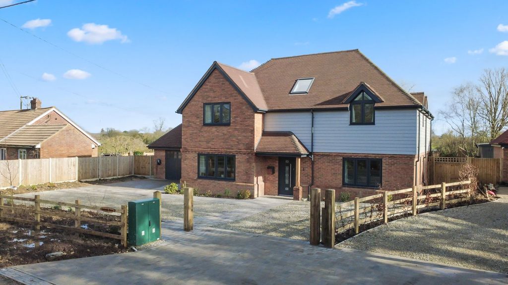 Property photo 1 of 33