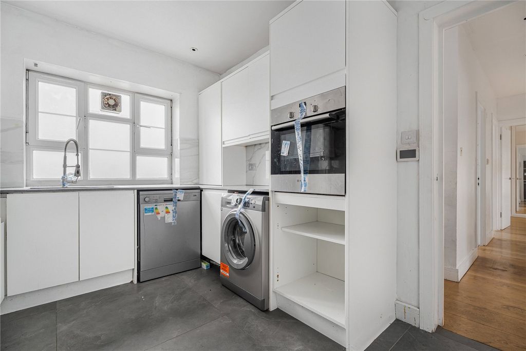 Property photo 3 of 21 Picture No. 22