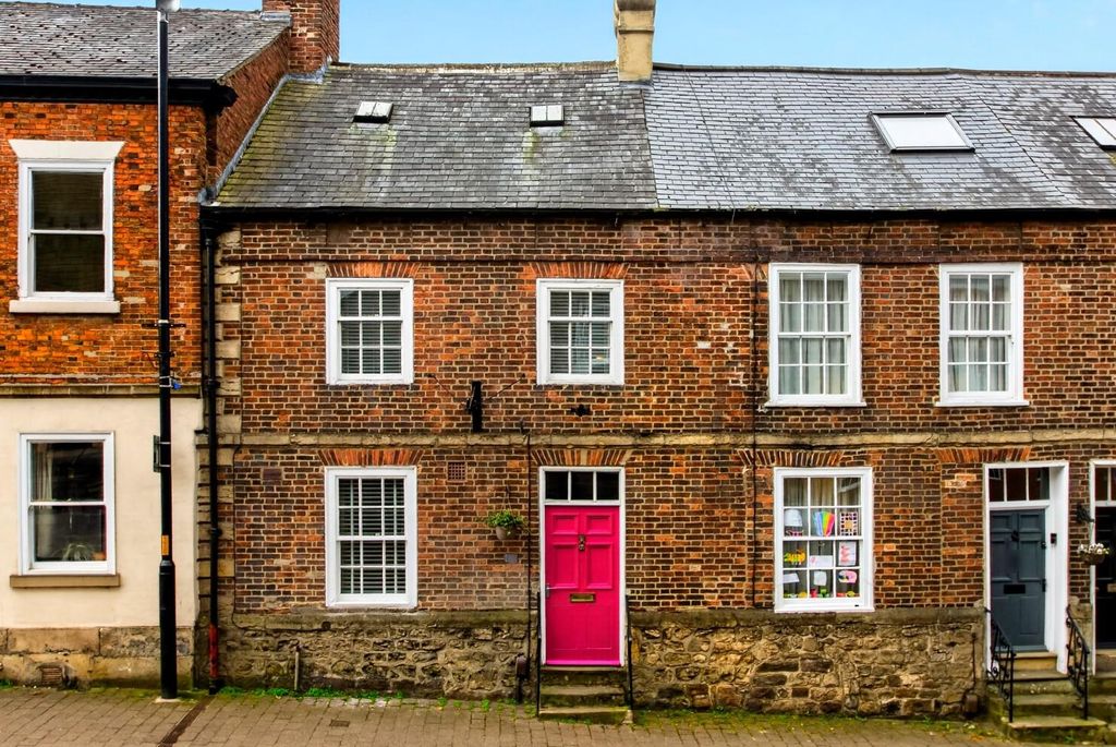 Property photo 1 of 13 Front.Jpg