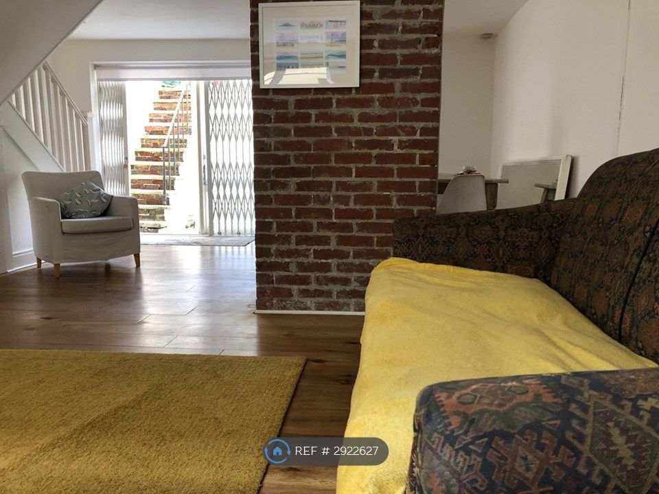 Property photo 2 of 15 Extremely Light With Door To Patio