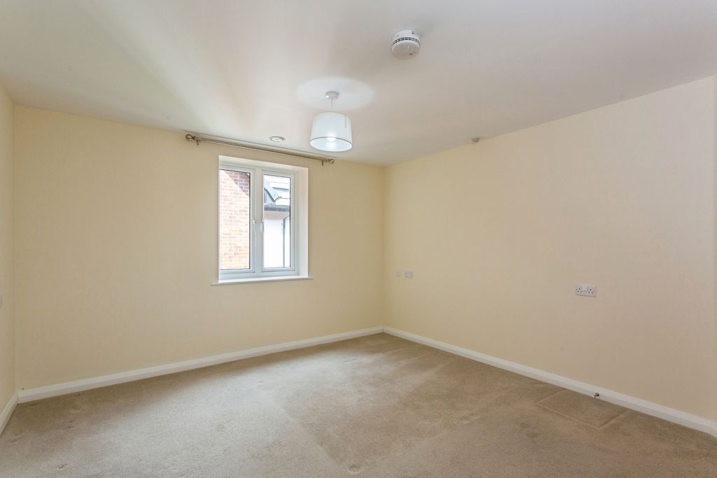 Additional image 17 of 2 bed flat for saleBurlington Gardens, Leyland PR25