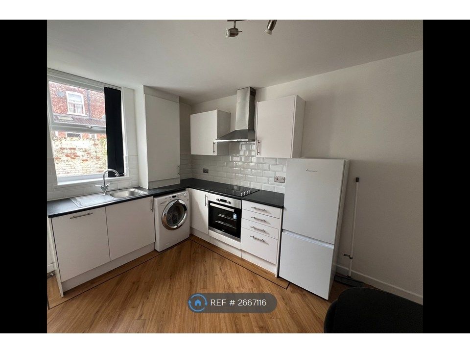 Property photo 1 of 12 Kitchen