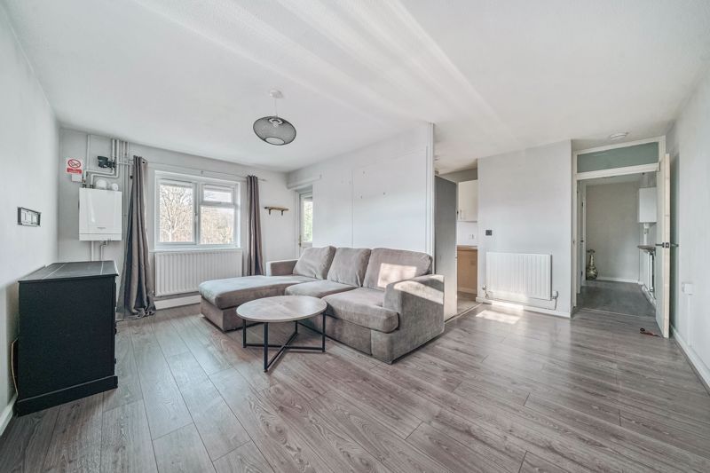 Property photo 2 of 14 Photo 3