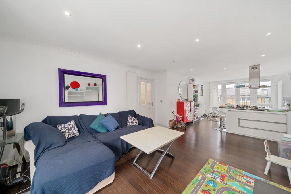 Property photo 2 of 10 Espirit 7.Jpg