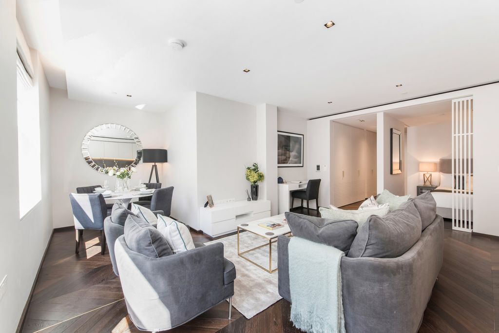 Property photo 1 of 4