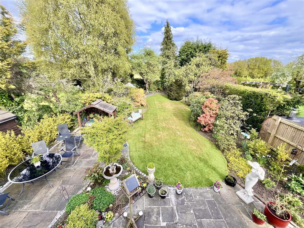 Property photo 2 of 23