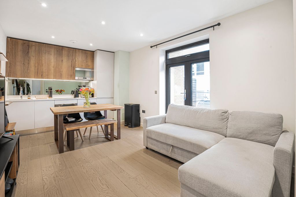 Property photo 2 of 18 17_58904