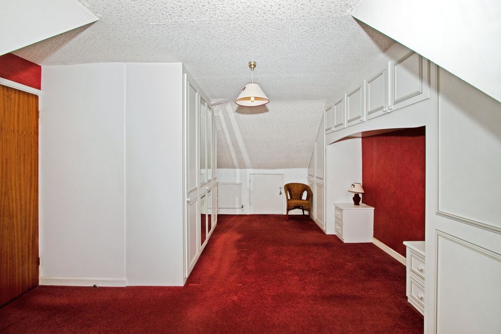 Property photo 3 of 28 Bedroom One