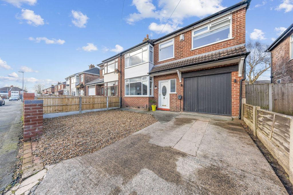 Property photo 1 of 24