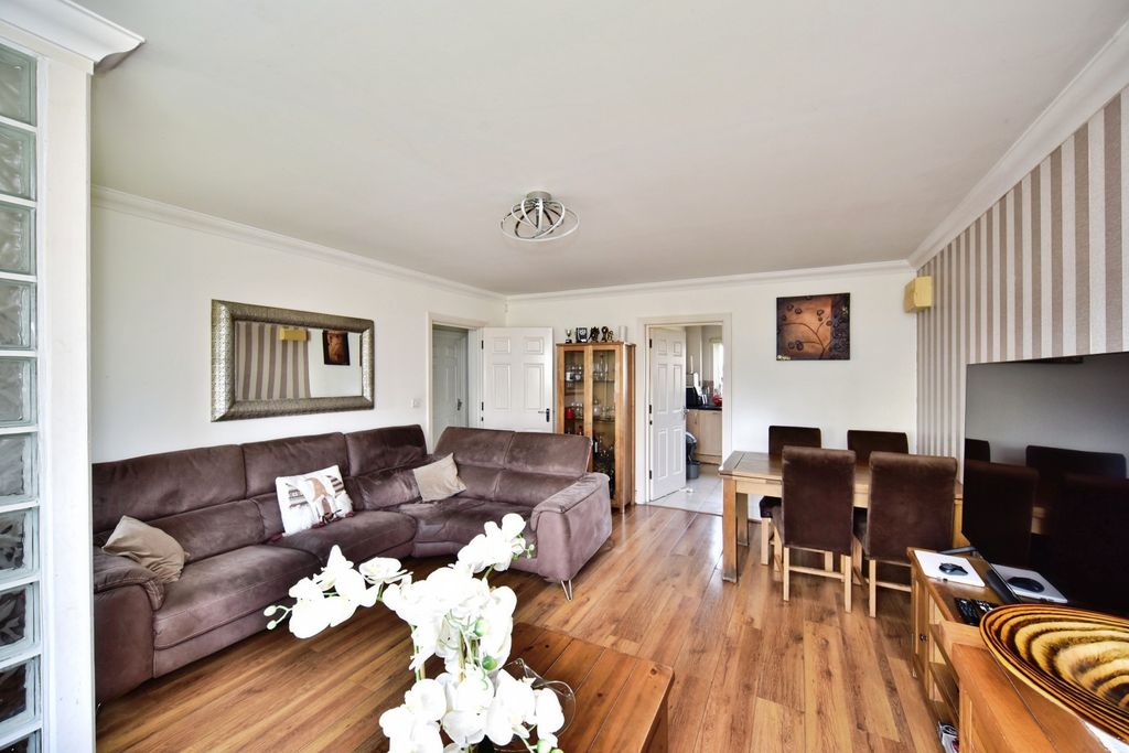 Property photo 2 of 13 Lounge/Dining Room