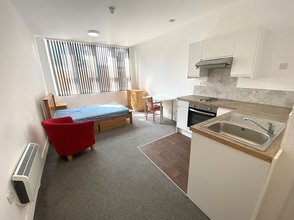 Property photo 2 of 6