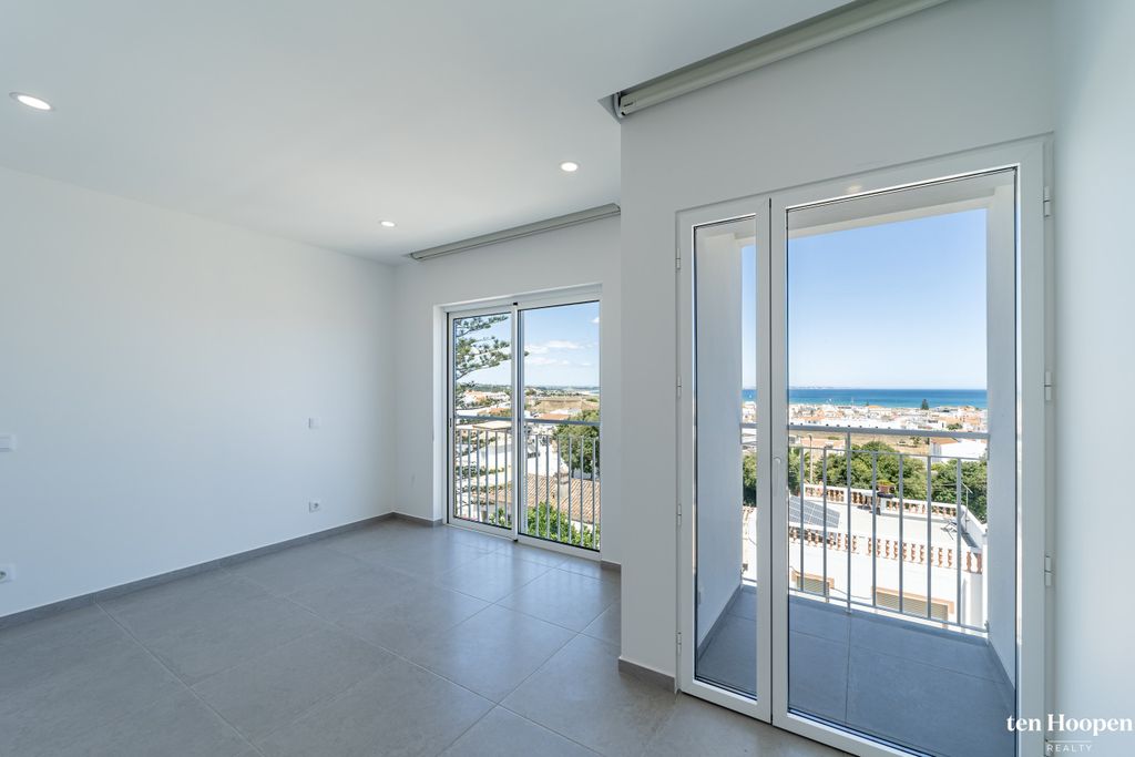 Property photo 1 of 30