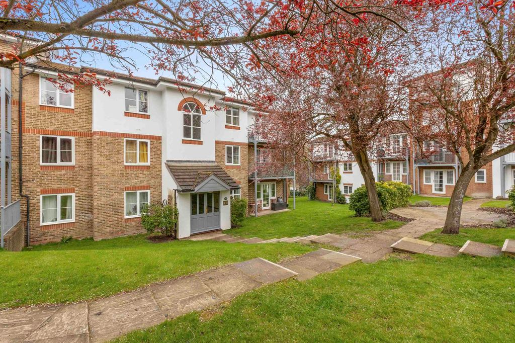 Property photo 1 of 14