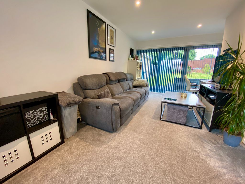 Property photo 2 of 18