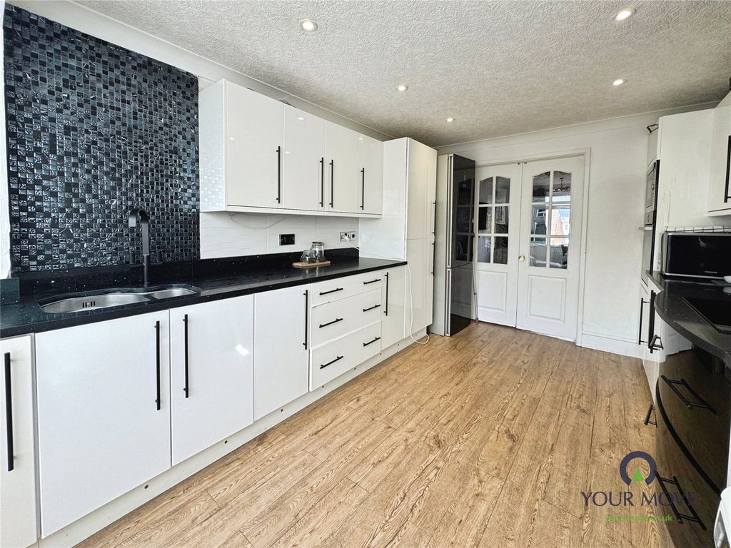 Property photo 2 of 21 Picture No. 01