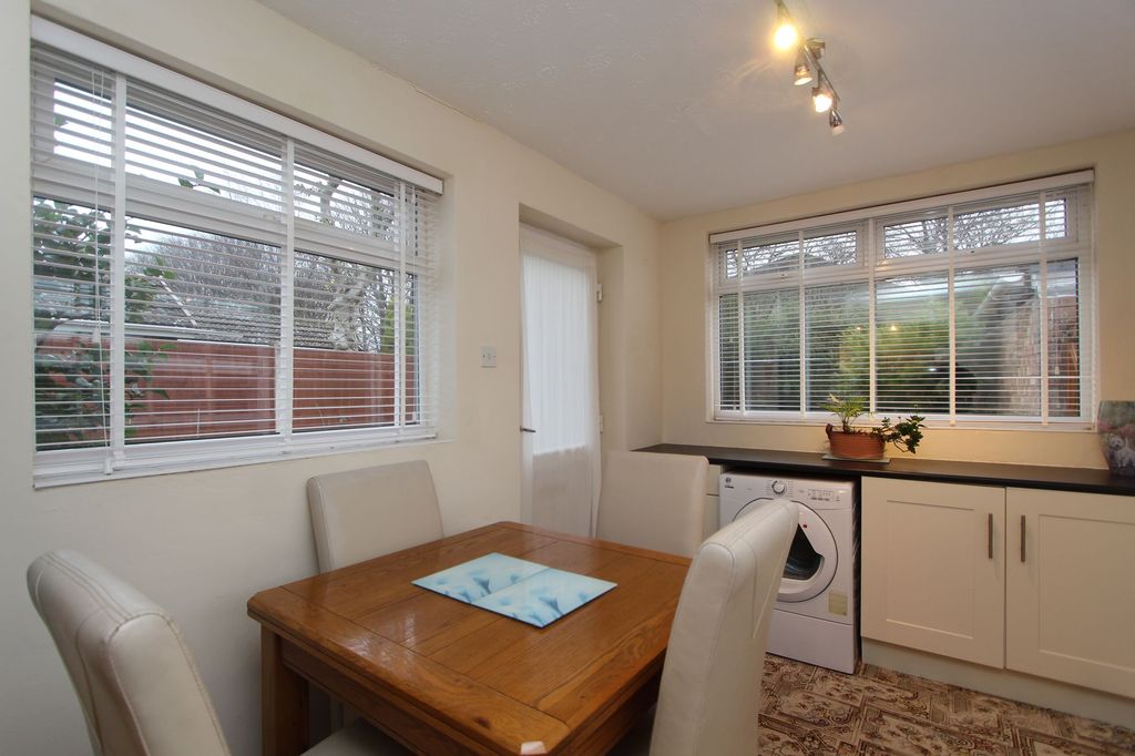 Property photo 2 of 14 Breackfast Kitchen