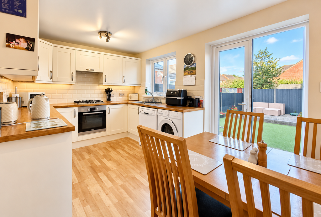 Property photo 2 of 16 9108325E-35Af-4482-8DC3-3A74Cfc88E6A