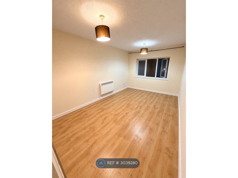 Property photo 2 of 5 Lounge/Dinning Room