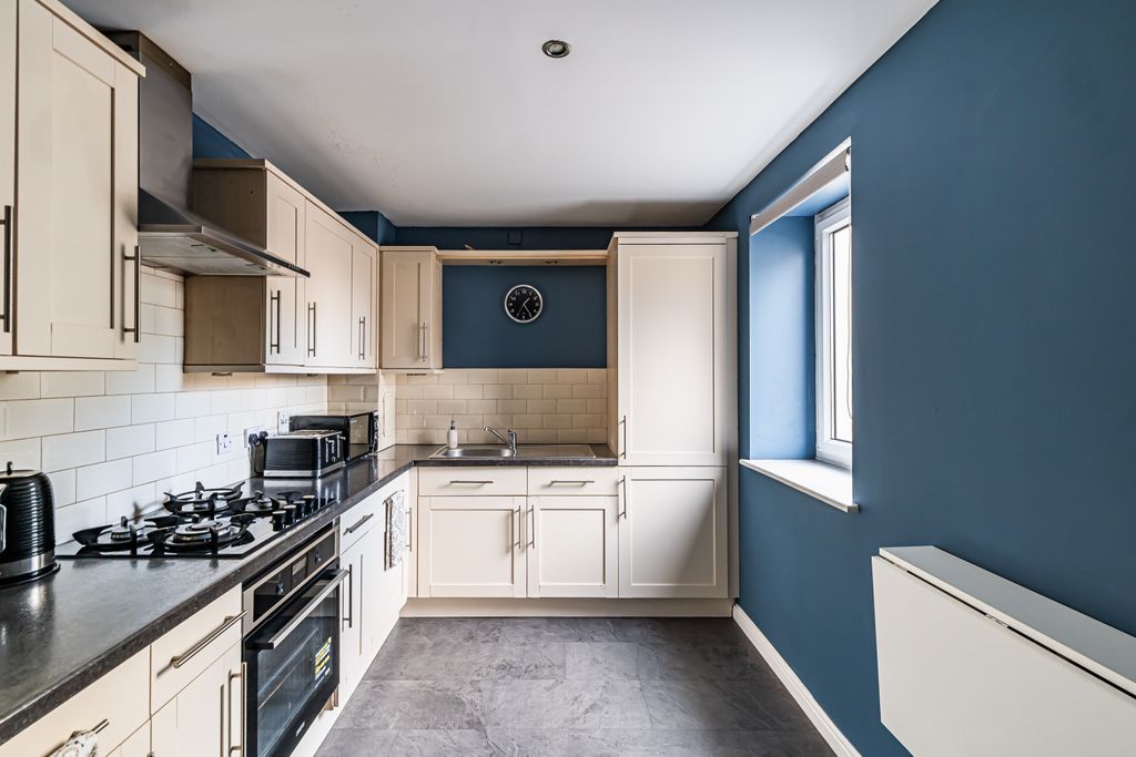 Property photo 3 of 21 Property Image 3