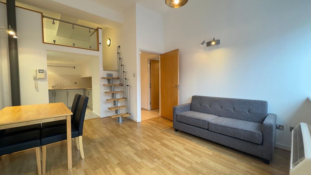 Property photo 1 of 16 9Fd0d211-c3d5-4Db0-9431-11177931619F.Jpeg